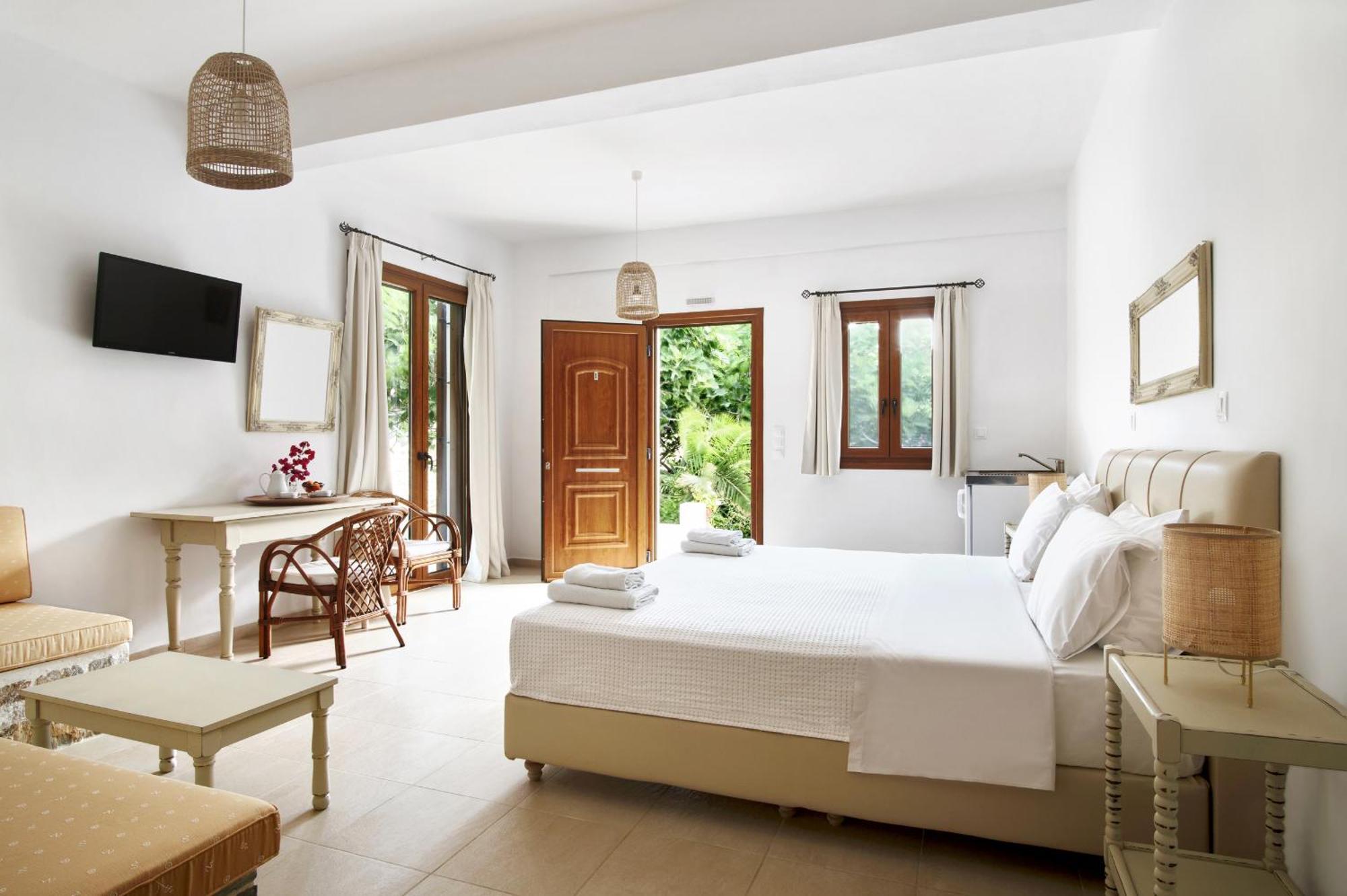 Petrino Hotel Ambrami Ruang foto