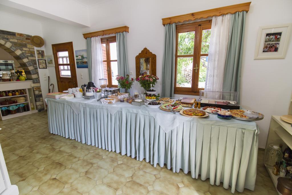 Petrino Hotel Ambrami Bagian luar foto